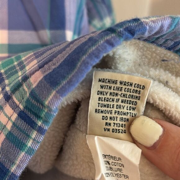L.L. Bean Women Fleece-Lined Flannel Shirt, Snap-Front Plaid size large red EUC - Picture 8 of 11